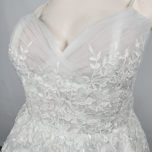 Rebecca Ingram White Lace Beaded Bodice Tulle Wedding Gown Size 18 - Picture 4 of 16